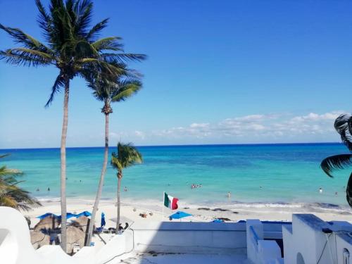 Pelicano Inn Playa del Carmen - Beachfront Hotel - Best Boutique Hotels in Playa del Carmen