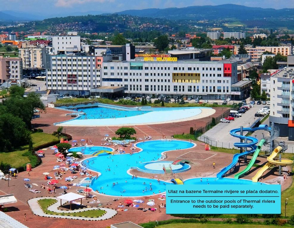 Hollywood Hotel - Best Pool Hotels in Bosnia and Herzegovina