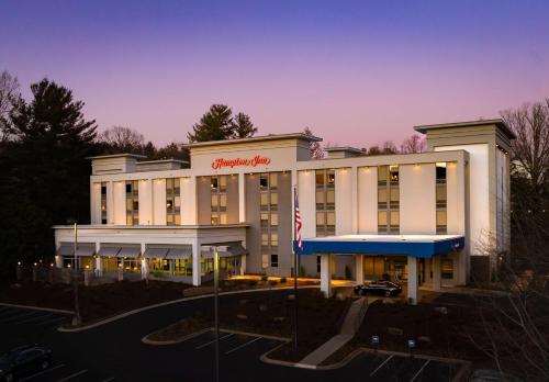 Hampton Inn Asheville-Tunnel Road - Best Pool Hotels in Asheville, NC