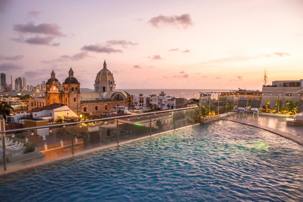 Movich Hotel Cartagena de Indias - Hotels with Pools in Cartagena
