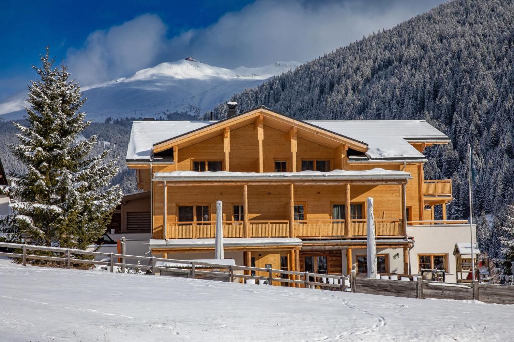 Boutique Hotel Schraemli's Lengmatta - Best Hotels in Davos