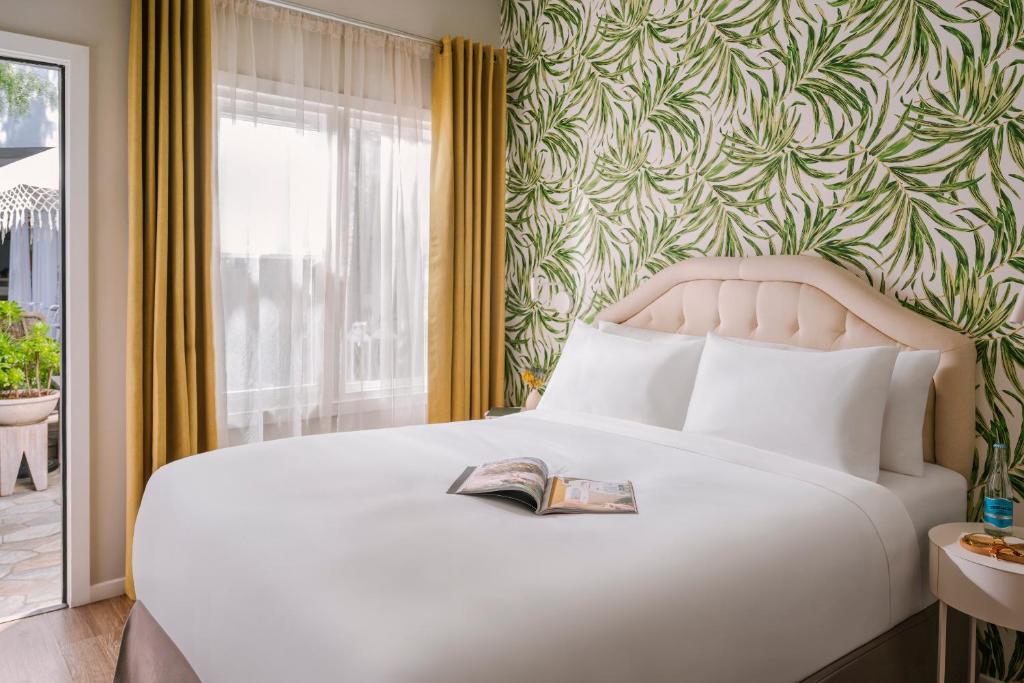 Beverly Terrace Hotel Beverly Hills, Sonder by Marriott Bonvoy - Cool Hotels in California
