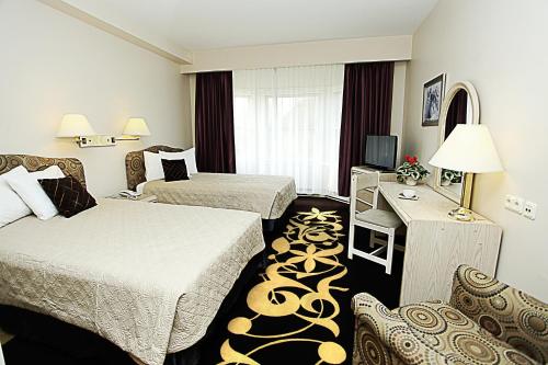 Airport Hotel Mara - Best Parking Hotels in Riga