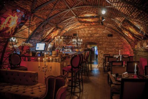 Casa Albert Boutique & Restaurant