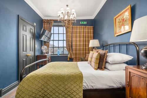 Guy Fawkes Inn - Central Hotels in York
