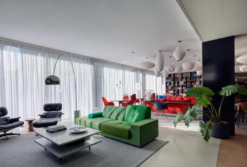 citizenM Amsterdam South - Best Hotels in Amsterdam