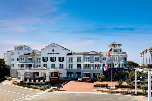 Lido House, Autograph Collection - Luxury Hotels on California Coast