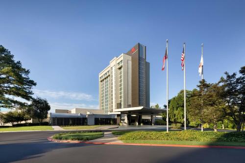 Atlanta Marriott Perimeter Center - Best Pool Hotels in Atlanta, GA