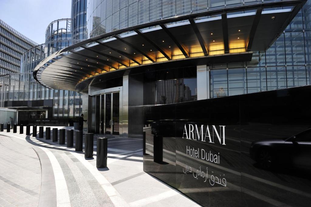 Armani Hotel Dubai, Burj Khalifa - Hotels with Pools in Dubai