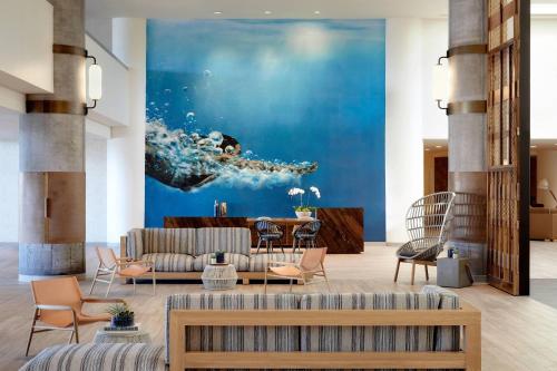 Westdrift Manhattan Beach, Autograph Collection - Los Angeles Hotels with Suites