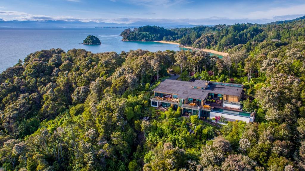 Split Apple Retreat - Best Luxury Hotels in South Island