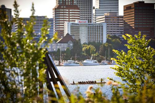 Portland Marriott Downtown Waterfront - Best Hotels in Portland, OR