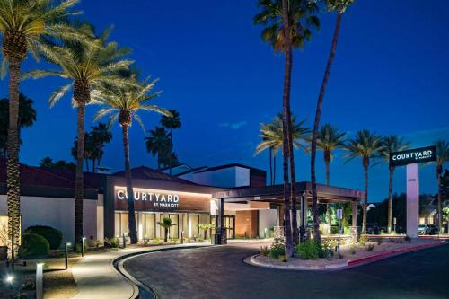 Courtyard by Marriott Phoenix North - Best Marriott Hotels in Arizona