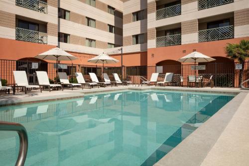 Courtyard by Marriott Scottsdale Old Town - Best Hotels in Scottsdale, AZ