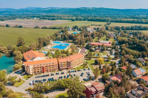 Wellness Hotel Patince - Best Family Hotels in Slovakia