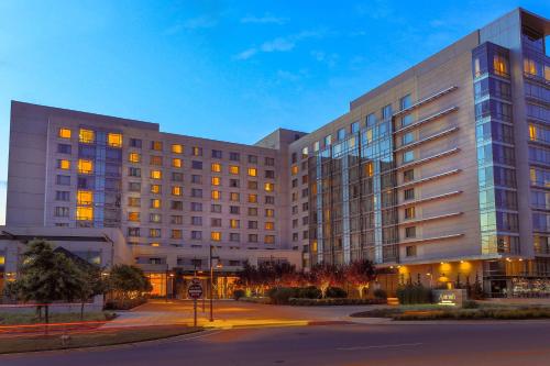 Bethesda North Marriott Hotel & Conference Center - Best Golf Hotels in Maryland