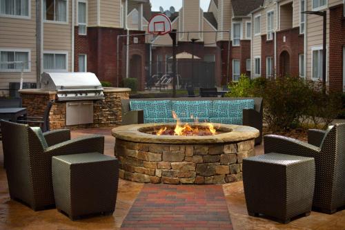 Residence Inn Atlanta Airport North/Virginia Avenue - Best Hotels with Airport Shuttle Service in Atlanta, GA