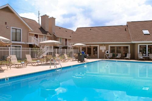 Residence Inn by Marriott Nashville Airport - Best Hotels with Airport Shuttle Service in Nashville, TN