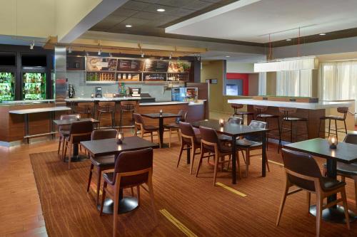 Courtyard by Marriott Baton Rouge Acadian Centre/LSU Area - Best Hotels in Baton Rouge, LA