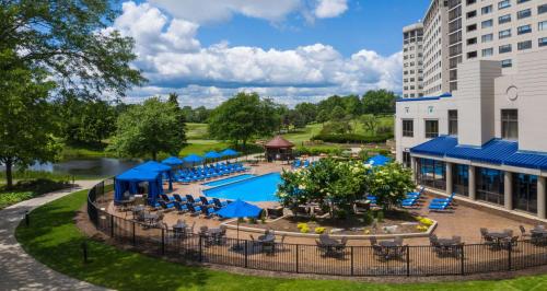 Hilton Chicago Oak Brook Hills Resort & Conference Center - Best Pool Hotels in Illinois