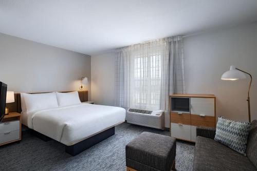 TownePlace Suites by Marriott College Station - Best Hotels with Free Breakfast in College Station, TX