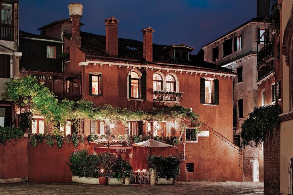 Locanda Fiorita - Venice Central Hotels