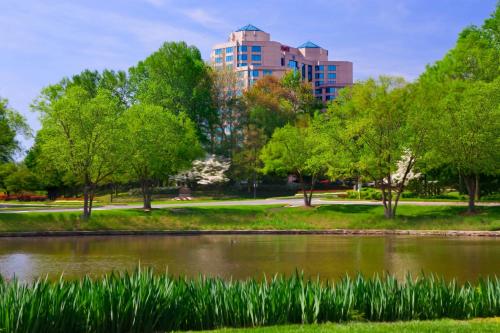 Falls Church Marriott Fairview Park - Best Marriott Hotels in Virginia