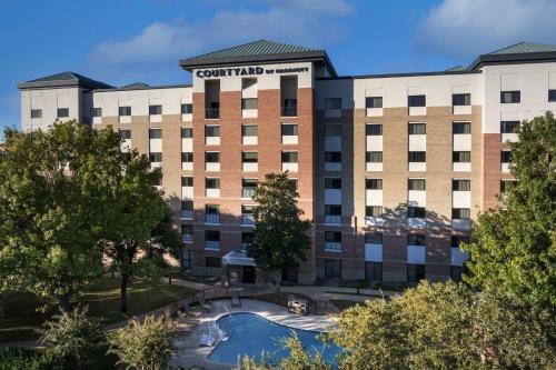 Courtyard Dallas Addison Quorum Drive