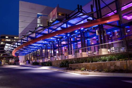 Wyndham Atlanta Buckhead Hotel & Conference Center - Best Pool Hotels in Atlanta, GA