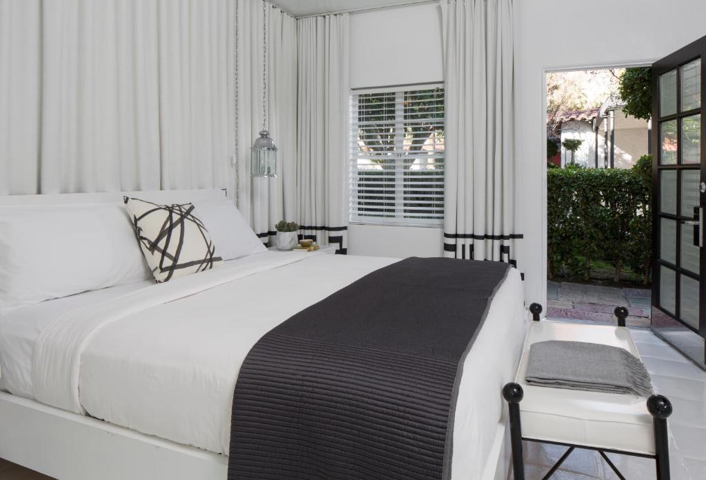 Avalon Hotel & Bungalows Palm Springs, a Member of Design Hotels - Pet Friendly Hotels Palm Springs