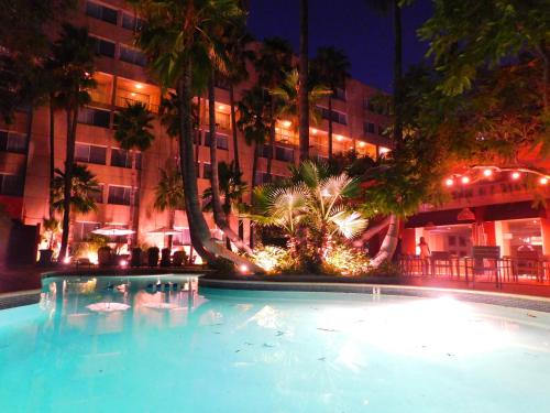 Hotel Palacio Azteca - Best Hotels with Free Breakfast in Tijuana