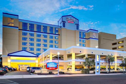 Fairfield Inn & Suites by Marriott Virginia Beach Oceanfront - Best Hotels with Free Breakfast in Virginia Beach, VA