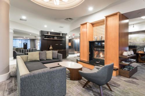 Courtyard by Marriott Toronto Vaughan - Best Parking Hotels in Toronto