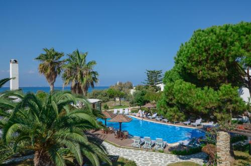 Alkyoni Beach Hotel - Best Parking Hotels in Naxos