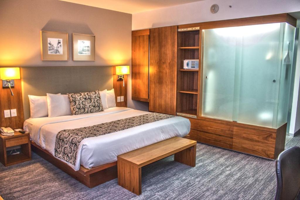 Casa Inn Premium Hotel Queretaro - Best Hotels with Free Breakfast in Havana, Cuba