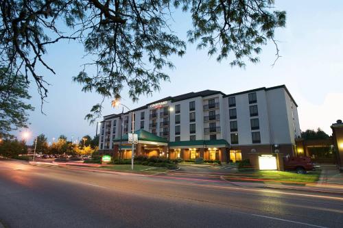 Courtyard by Marriott Bloomington - Best Business Hotels in Bloomington, IN