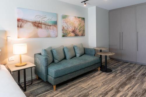 Narrabeen Sands Hotel by Nightelier - Best Hotels with Airport Shuttle Service in Australia