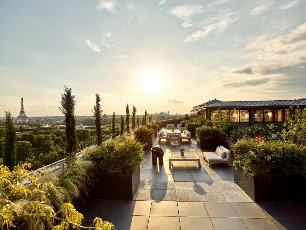 Le Meurice – Dorchester Collection - Paris Hotels with Parking