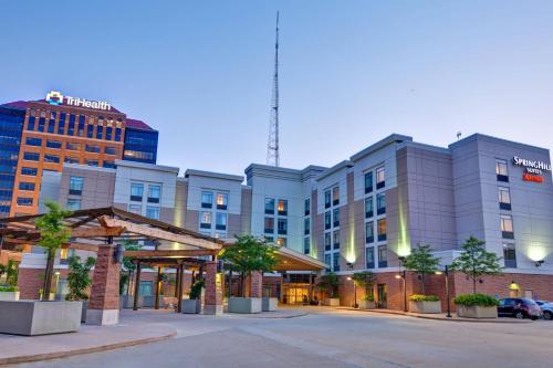 SpringHill Suites by Marriott Cincinnati Midtown - Best Pool Hotels in Cincinnati, OH