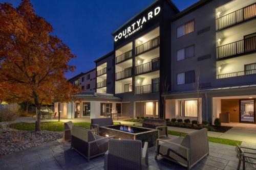 Courtyard by Marriott Cincinnati Airport - Best Marriott Hotels in Kentucky