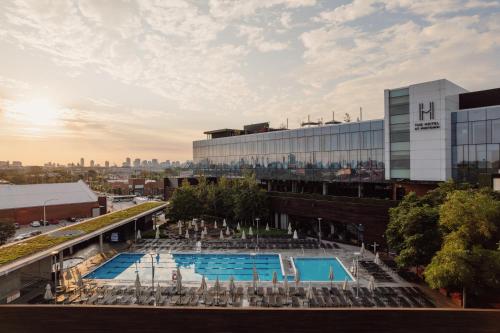 The Hotel & Athletic Club at Midtown - Best Pool Hotels in Illinois