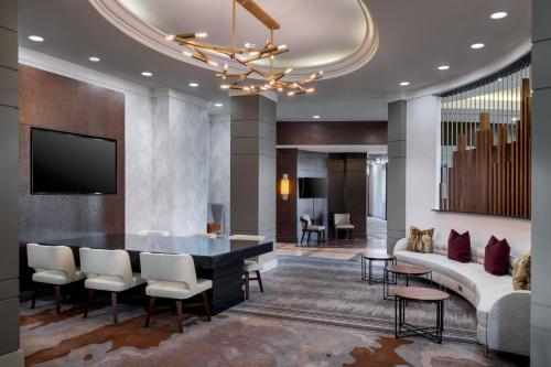 Macon Marriott City Center - Best Business Hotels in Macon, GA