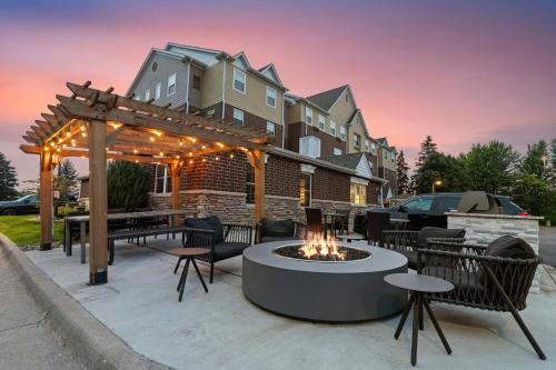 TownePlace Suites Minneapolis Eden Prairie - Best Pool Hotels in Minneapolis - St. Paul, MN
