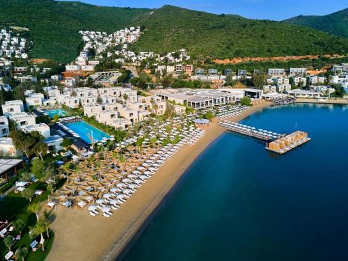 Voyage Torba Hotel - Best Beach Hotels in Turkey