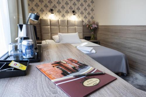 Hotel Maksymilian - Best Hotels with Free Breakfast in Krakow