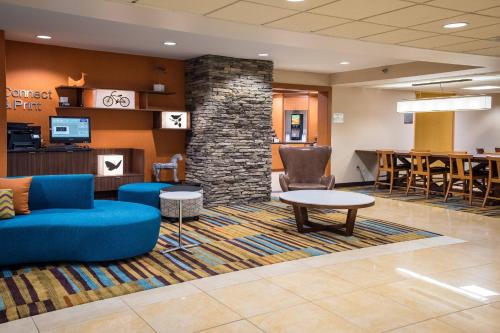Fairfield Inn & Suites by Marriott Knoxville/East - Best Pool Hotels in Knoxville, TN