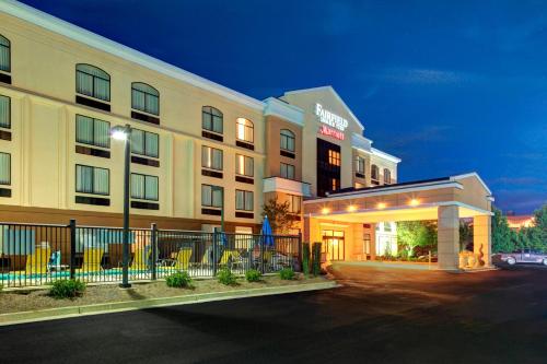 Fairfield Inn & Suites by Marriott Anniston Oxford - Best Marriott Hotels in Alabama
