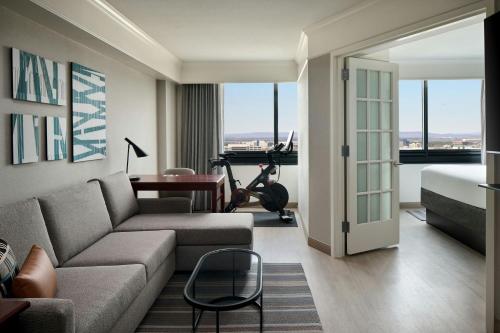 Washington Dulles Marriott Suites - Best Hotels with Airport Shuttle Service in Herndon, VA