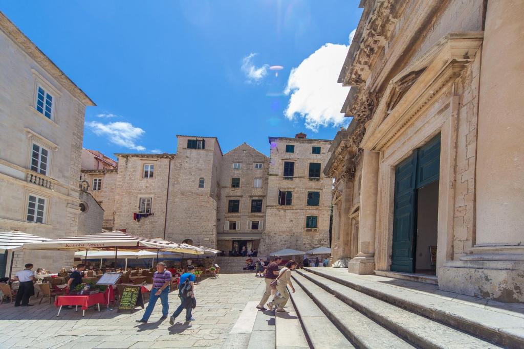 Apartments Amoret - Best Hotels on the Dalmatian Coast, Croatia