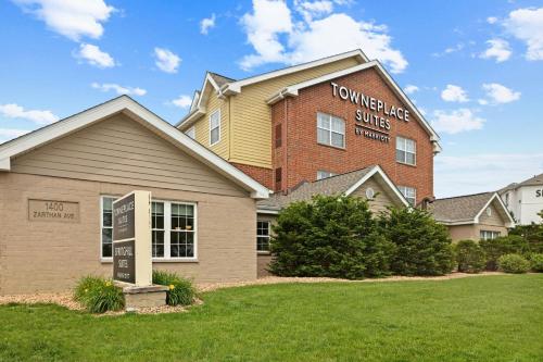 TownePlace Suites Minneapolis West/St. Louis Park - Best Parking Hotels in Minneapolis - St. Paul, MN